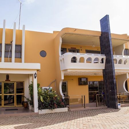 Lovista Hotel North Legon Ngoại thất bức ảnh