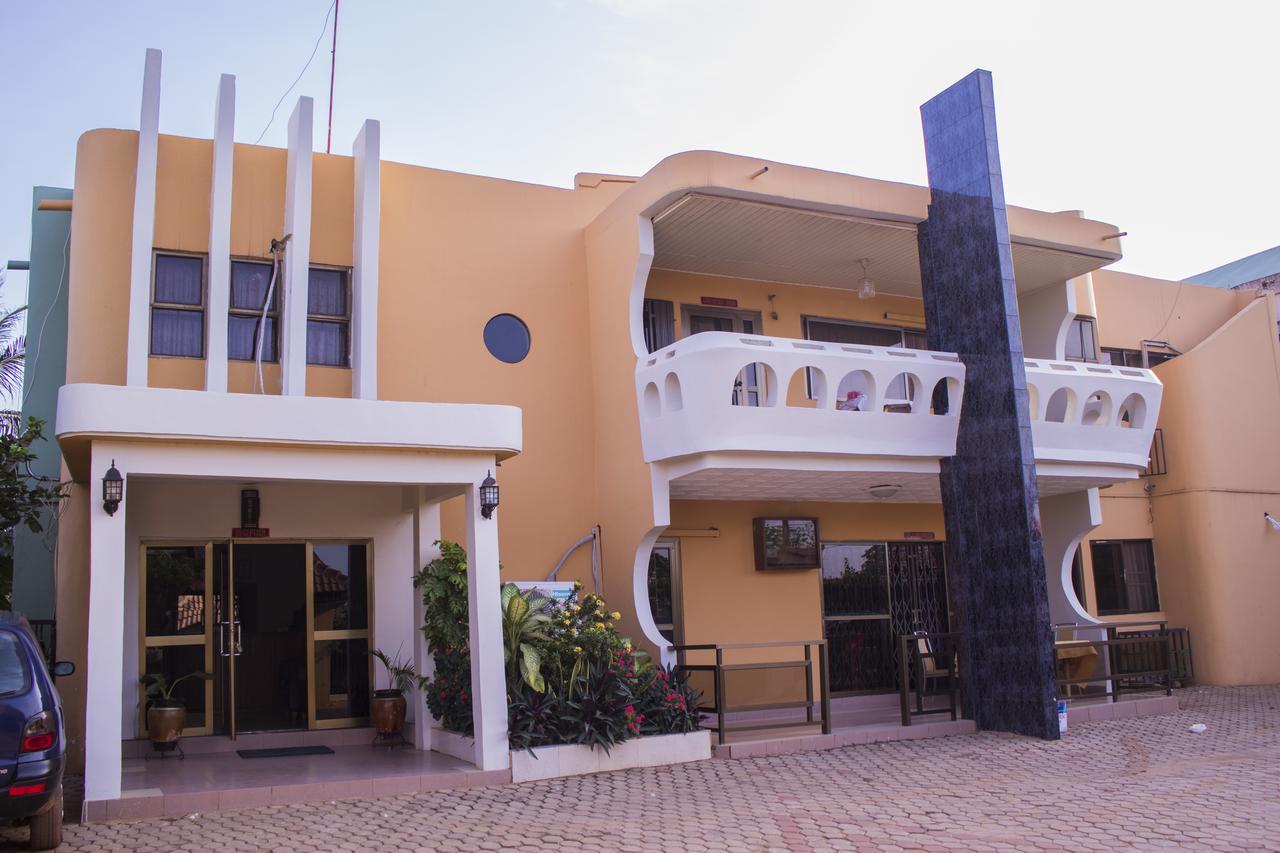 Lovista Hotel North Legon Ngoại thất bức ảnh